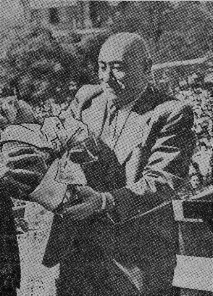 Rákosi Mátyás az Uj kenyér ünnepen 1948-ban – Fotó: Arcanum Digitális Tudománytár / Friss Ujság, 1948. augusztus
