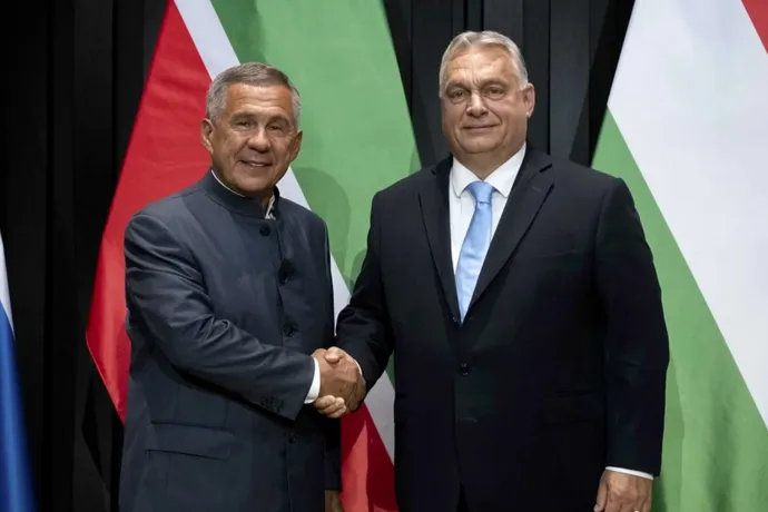A szankciók ellenére keressük a bővítési lehetőségeket, ígérte Orbán a tatár elnöknek