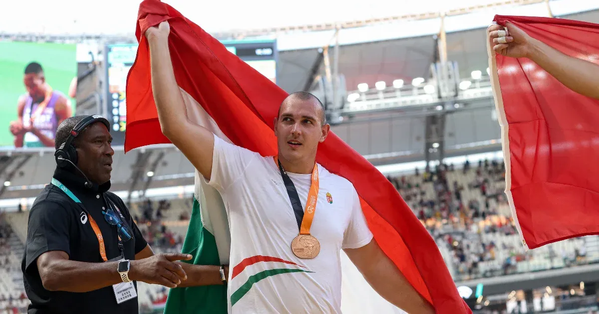 Bence Halas ganó una medalla de bronce en los campeonatos locales de atletismo, pero su lanzamiento más grande se cayó