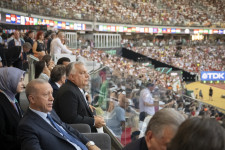 Orbán minden eddiginél látványosabban demonstrálta, hogy autoriter vezetőket és korrupció miatt szankcionált politikusokat tekint a barátainak