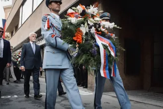 A cseh államfő a prágai tavasz évfordulóján: Oroszország mit sem változott 1968 óta