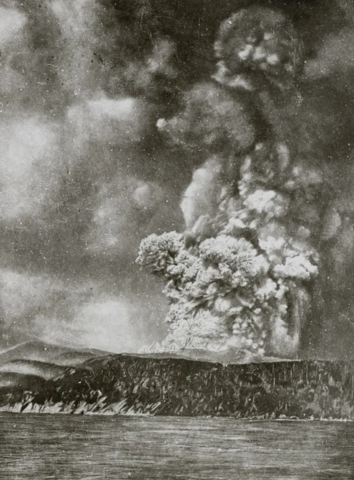 A Krakatau 1883 augusztusában – Fotó: Leiden University Libraries