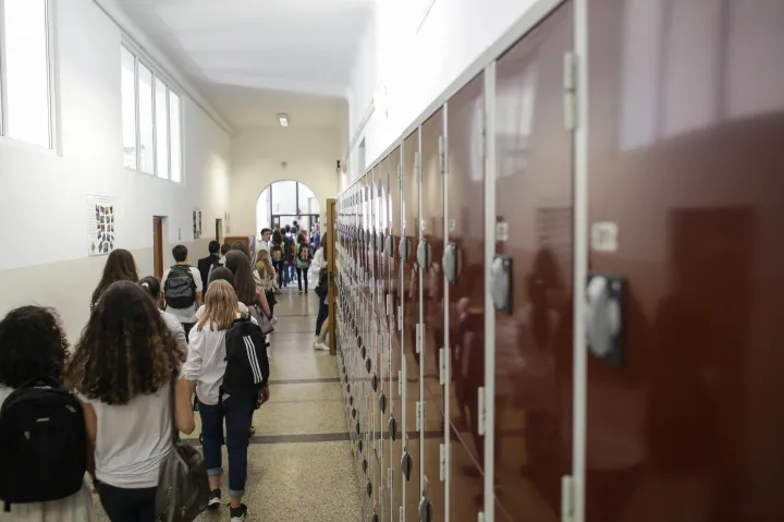 A román-magyar diákszervezetek viszonyáról tizenkét év távlatából