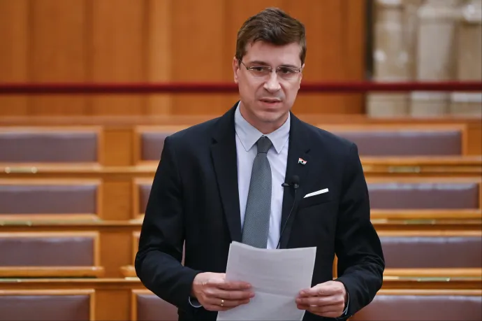 Az NVB átengedte a Jobbik népszavazási kérdését, amellyel eltörölnék a kötelező iparkamarai hozzájárulást