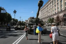 Biztosak abban, hogy az orosz tankok Kijev szívébe csak így, hadizsákmányként juthatnak el