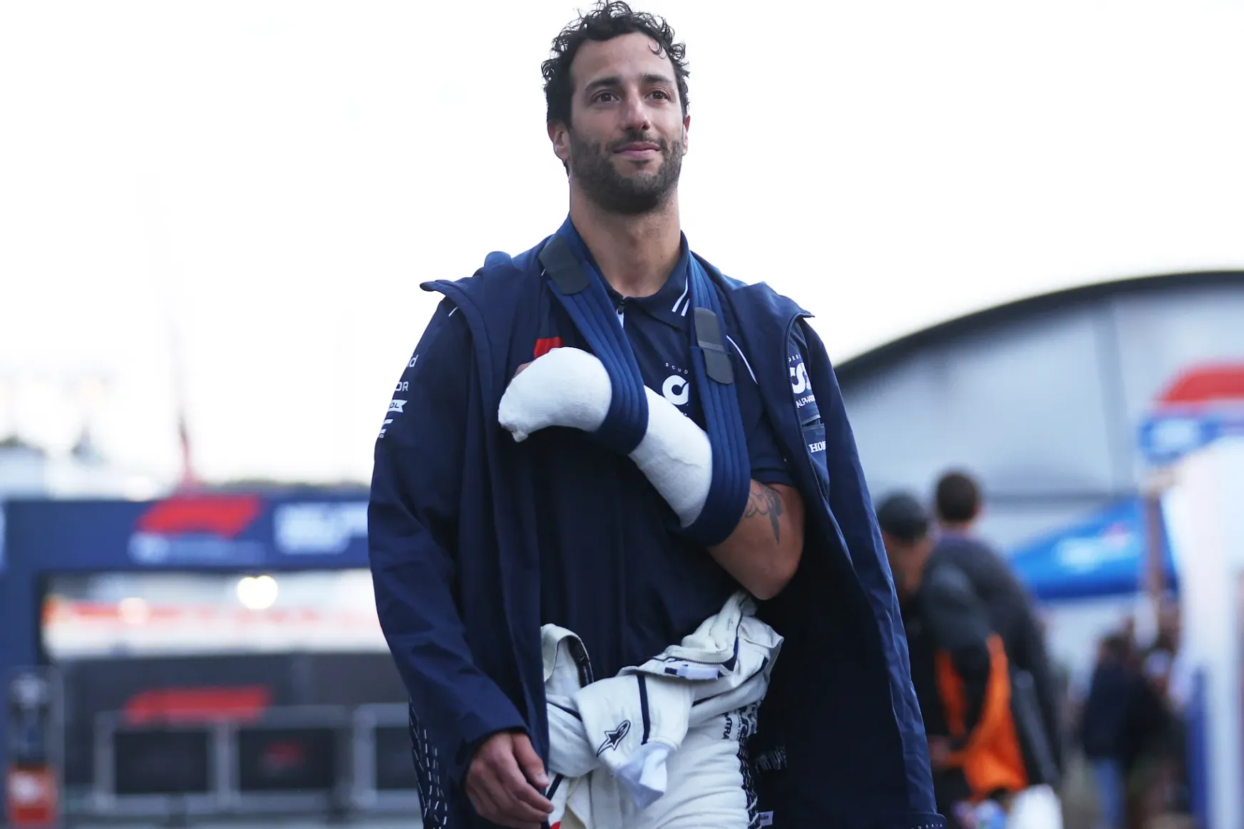 Daniel Ricciardo eltörte a kezét a Holland Nagydíj második szabadedzésén
