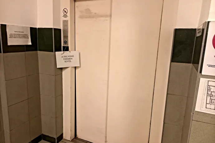 Nem működnek a liftek, a mozgásszervi betegeknek lépcsőzniük kell az Országos Reumatológiai és Fizioterápiás Intézetben