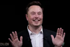 Fájóan hiányzott valami Elon Musknak a Twitterből: jönnek a videó- és hanghívások