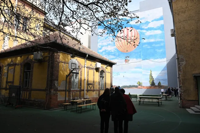 Az Óbudai Egyetem átvette a Szinyei Gimnáziumot a tankerülettől