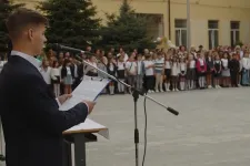 Nem hangozhatott el a magyar himnusz egy munkácsi magyar nemzetiségi iskola évnyitóján