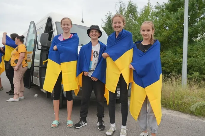 Sikerült tizenegy ukrán gyereket hazajuttatni, akiket korábban Herszonba deportáltak