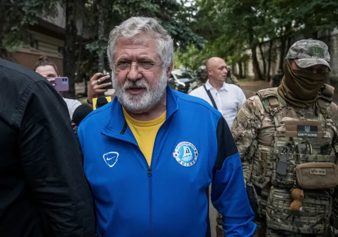 Kolomojszkij megrkezik a kijevi bíróságra 2023. szeptember 2-án – Fotó: Vladyslav Musiienko / Reuters