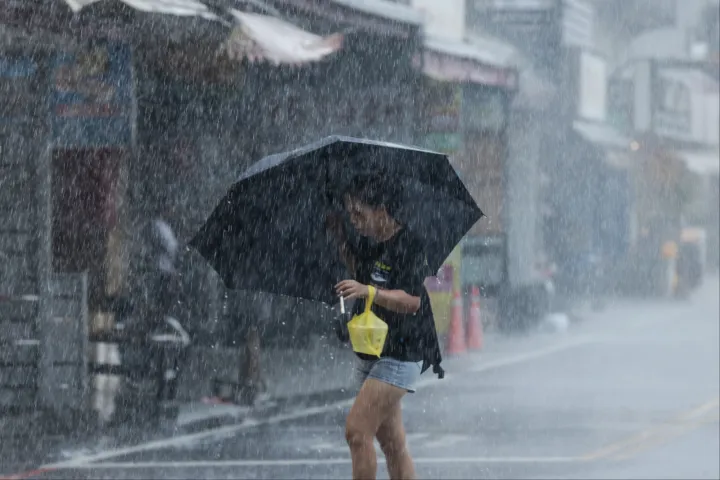Több mint 48 ezren maradtak áram nélkül Tajvanon a tájfun miatt