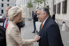 Von der Leyen fúrásával harcolná ki a kormány az uniós támogatásokat