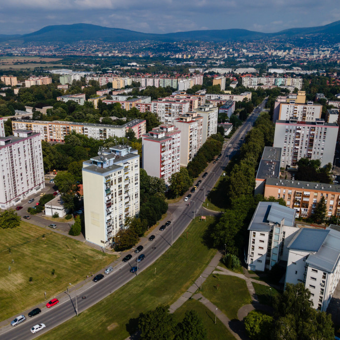27 éves korában költözik el szüleitől egy átlagos magyar fiatal