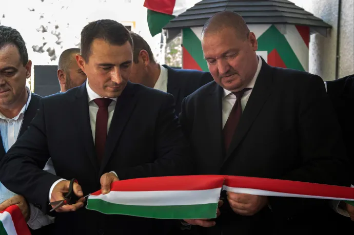 A csepeli önkormányzat honlapja beleszállt Németh Szilárdba az Orbán-idézetes tábla miatt