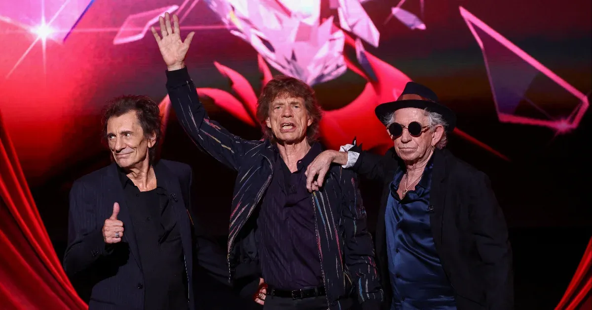 Con un comienzo furioso, los Rolling Stones lanzan un nuevo álbum después de 18 años