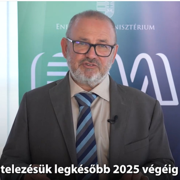 Nemcsak meghátrált, de most már vissza is futott a kormány napelemes ügyben