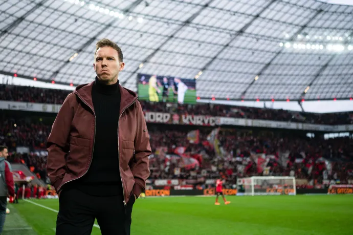 A Bayern München edzője, Julian Nagelsmann a Leverkusen elleni meccsen 2023. március 19-én – Fotó: Marius Becker / dpa / AFP
