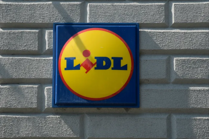 A Lidl bruttó 452 ezer forintra emeli az áruházi dolgozók legalacsonyabb bérét