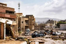 Akár kétezer halálos áldozata is lehet a Líbia keleti részét sújtó áradásoknak