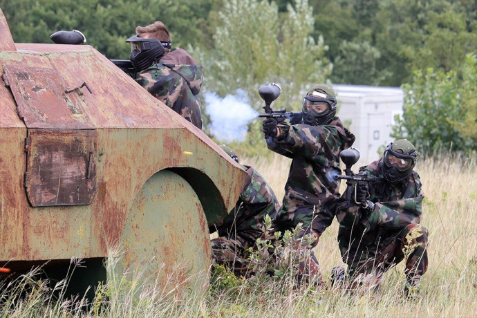 Pénzzel biztosította a kormányzat, hogy népszerűek legyenek idén a honvédelmi táborok