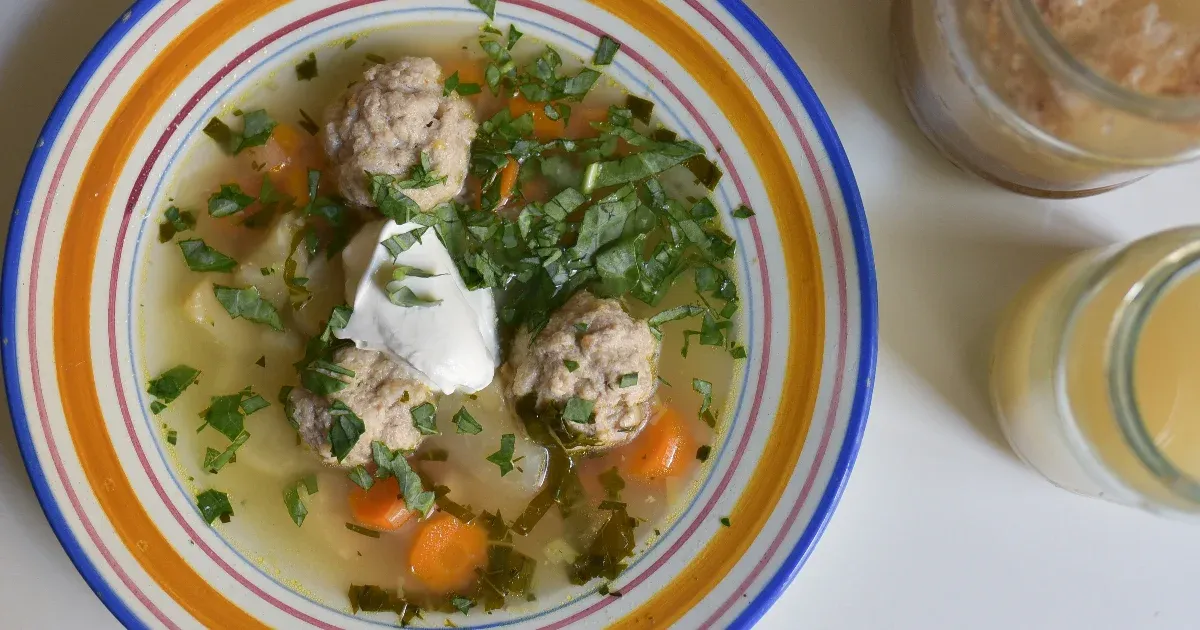 Több száz éves egészséges recept, amitől a levesek üdébbek lesznek: a cibere