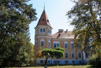 Egy hónapig látogatható az egyik legszebb erdélyi építészeti műemlék, a mezőzáhi Ugron-kastély