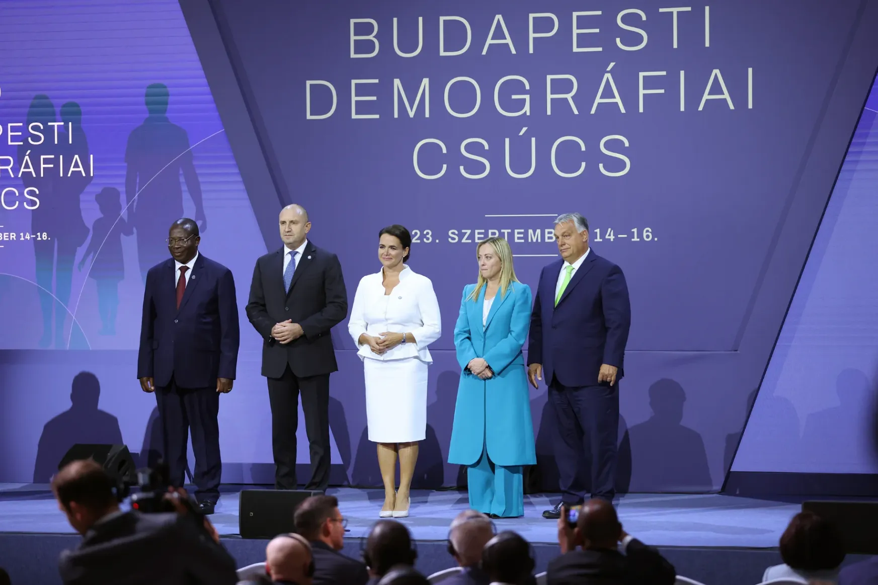 Orbán, Meloni és Novák a családokról értekeznek a Demográfiai Csúcson