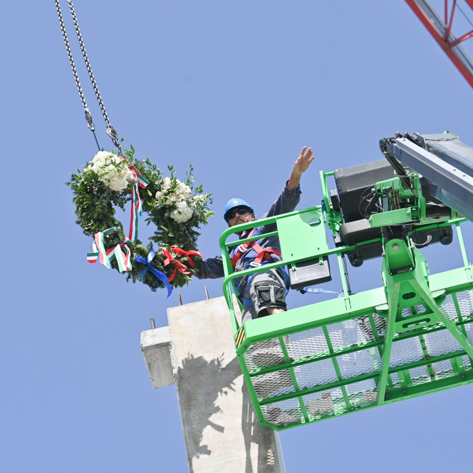 Mínuszban ragad a magyar gazdaság, de legalább jelentősen lassul az infláció