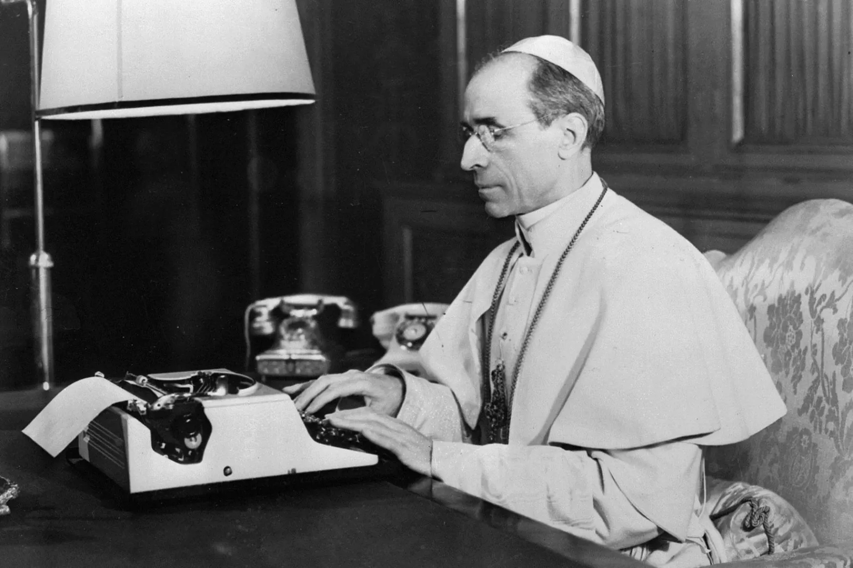 Feltártak egy levelet, amely arra utal, hogy XII. Piusz pápa tudott a holokauszt borzalmairól