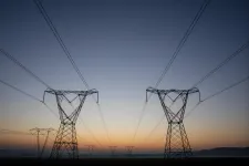 Románia hatalmas áramvezetéket épít Magyarország irányába
