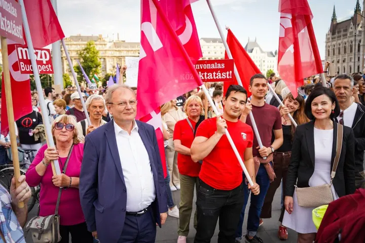 Az MSZP is keresi a helyét – Forrás: MSZP Facebook-oldala