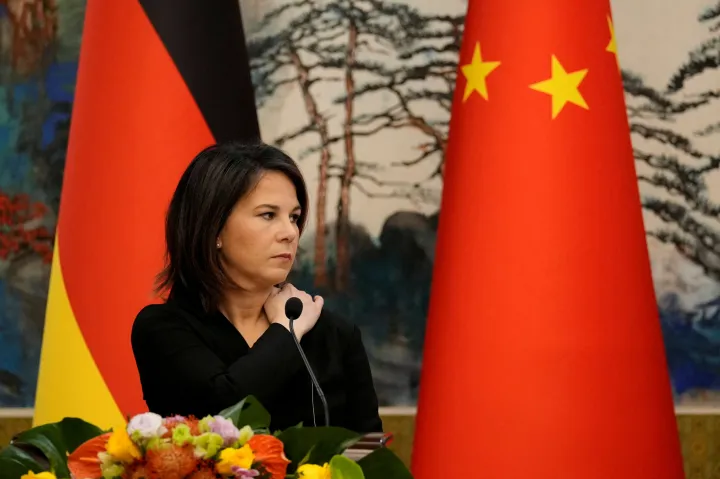 A német külügyminiszter diktátornak nevezte a kínai elnököt, Peking szerint ez abszurd