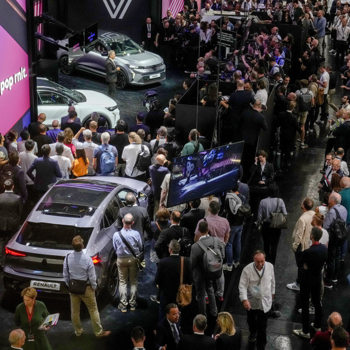 Nem emelheti kedve szerint az új autó árát a kereskedő, amíg a vevő vár a szállításra