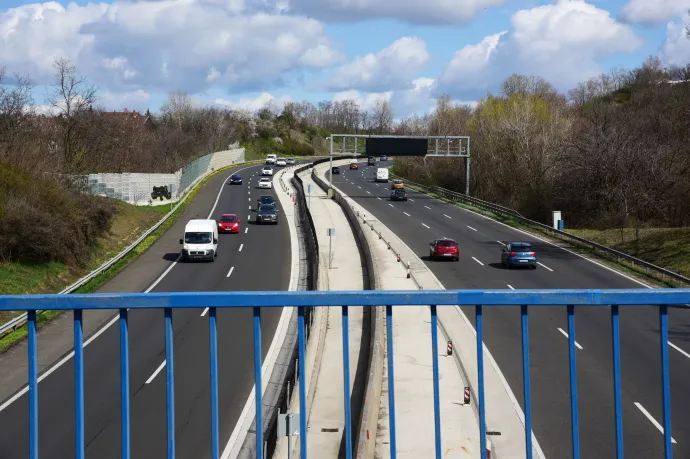 Sztrádákra ment el annak a 2000 milliárdnak a nagy része, amit útépítésre szánt a kormány