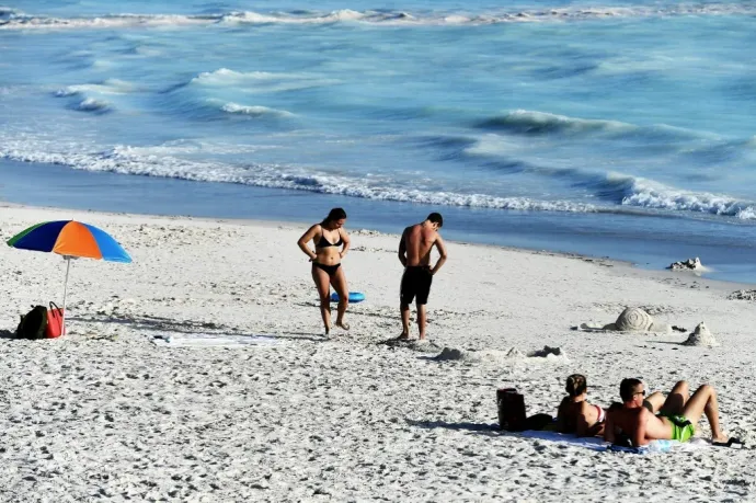 Gyerekeik is ott voltak, amikor a tengerbe fulladt két magyar turista Olaszországban