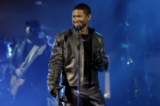 Usher lesz a következő Super Bowl félidei sztárja