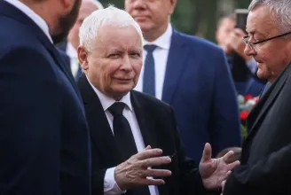 Kenőpénzt kérhetett a lengyel PiS elnöke, hogy megkapják az áldást két torony építésére Varsóban