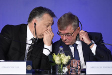 Korszakhatárt jelez, hogy Orbán nekiment Matolcsynak a parlamentben