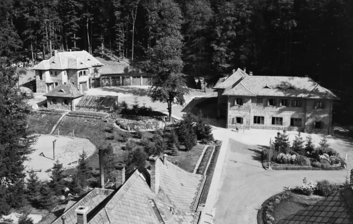 Kilátás a mátraházi honvéd tiszti üdülőre 1943-ban – Fotó: id. Konok Tamás / Fortepan