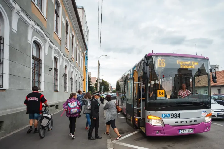 Iskolabusz balesetezett Kolozsváron, a kísérő megsérült