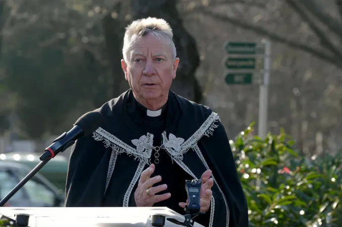 Beer Miklós: Nem tesz jót az egyházunknak, ha politikai hátszele van