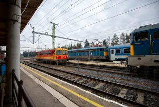 Lehúzott egy üveg vodkát a zalai vasutas, leállt miatta a Pécs és Szombathely közötti vonatközlekedés