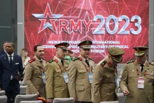 Oroszország jövőre 68 százalékkal növelné a védelmi kiadásait