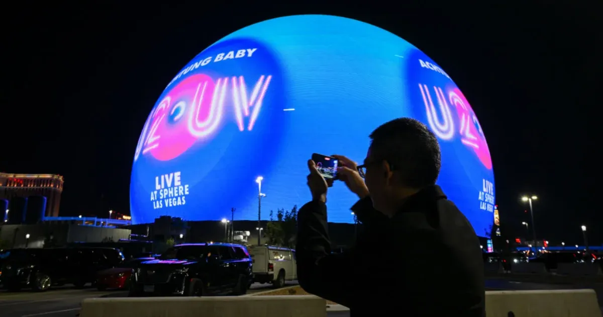 MSG Sphere en Las Vegas finalmente abrió con un concierto masivo de U2