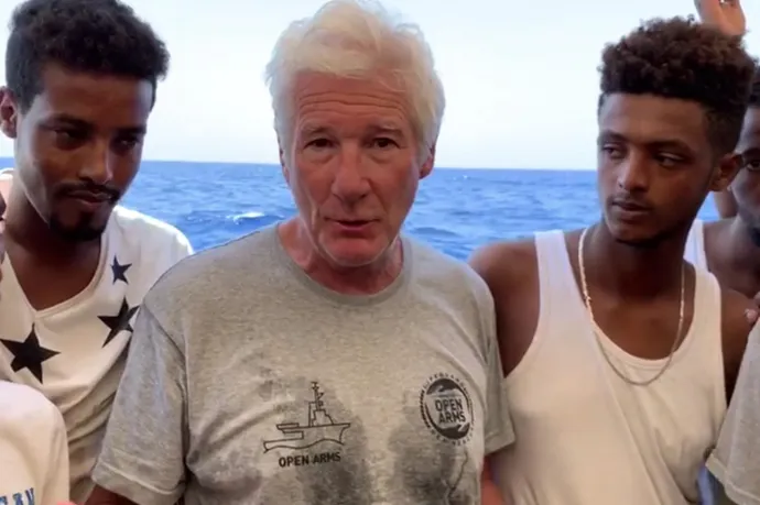 Richard Gere nem tanúskodik a Salvini elleni perben, mert épp filmet forgat