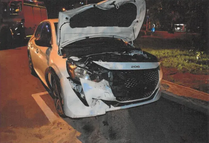 A robogó és az autó állapota a baleset után – Fotó: Budapesti Rendőr-főkapitányság
