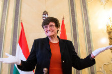 „Anyukám mindig meghallgatta a rádióban, hogy ki kapta a Nobel-díjat. Hát most összejött” – mondta Karikó Katalin díja után a G7-nek
