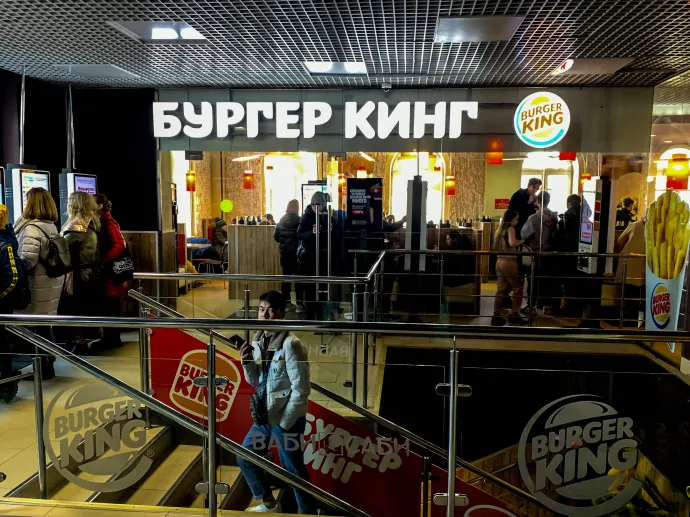 Egy moszkvai Burger King 2022. március 19-én – Fotó: Sefa Karacan / 2022 Anadolu Agency / AFP